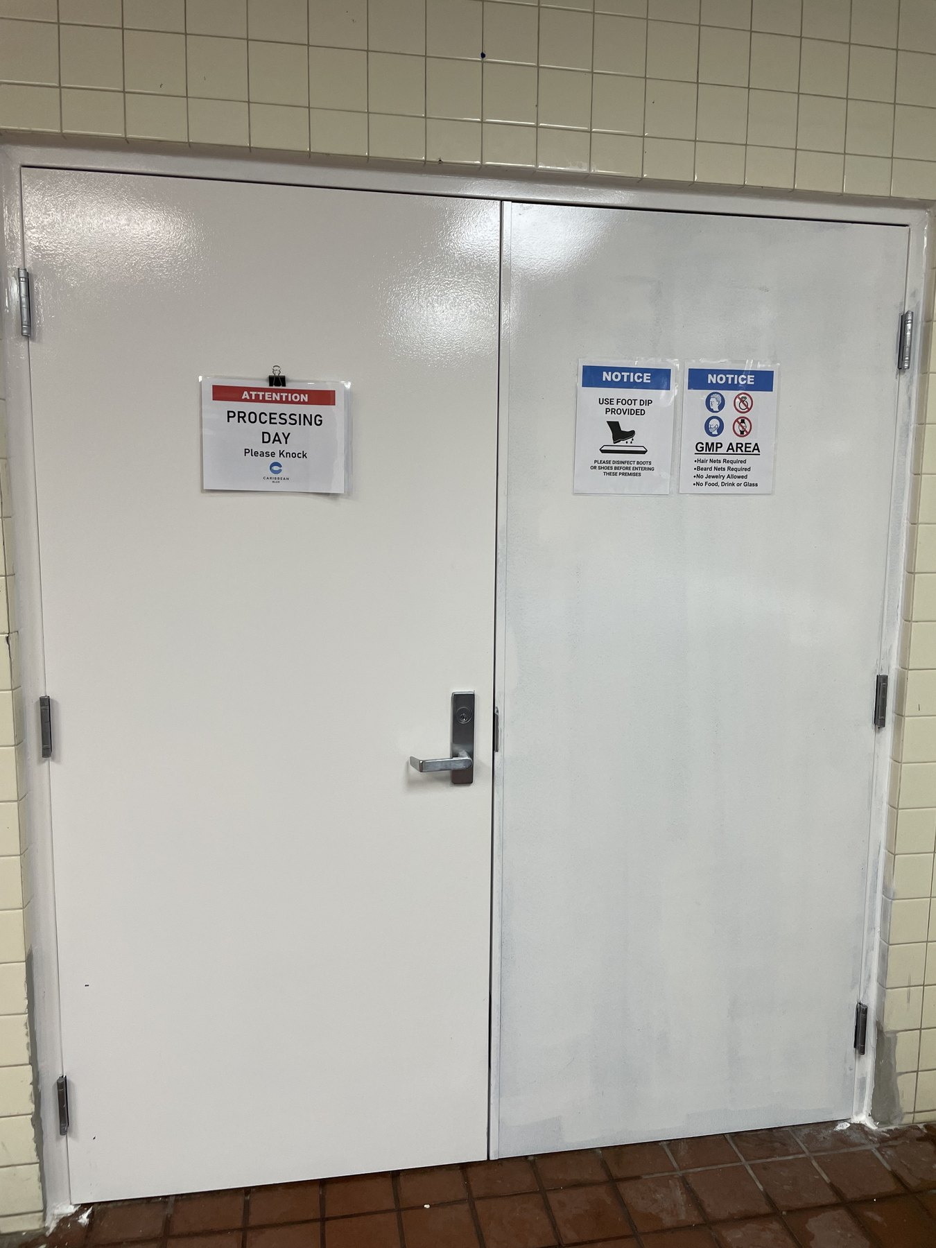 GNExTT controlled processing room entry